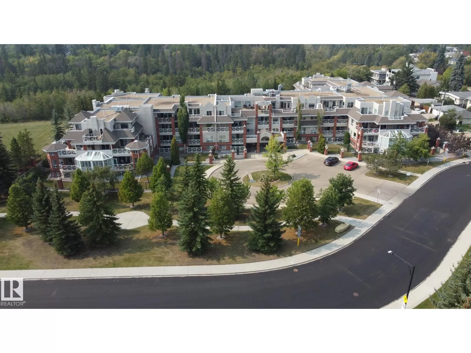 Apartment for rent: #325 7510 89 St Nw, Edmonton, Alberta T6C 0X5