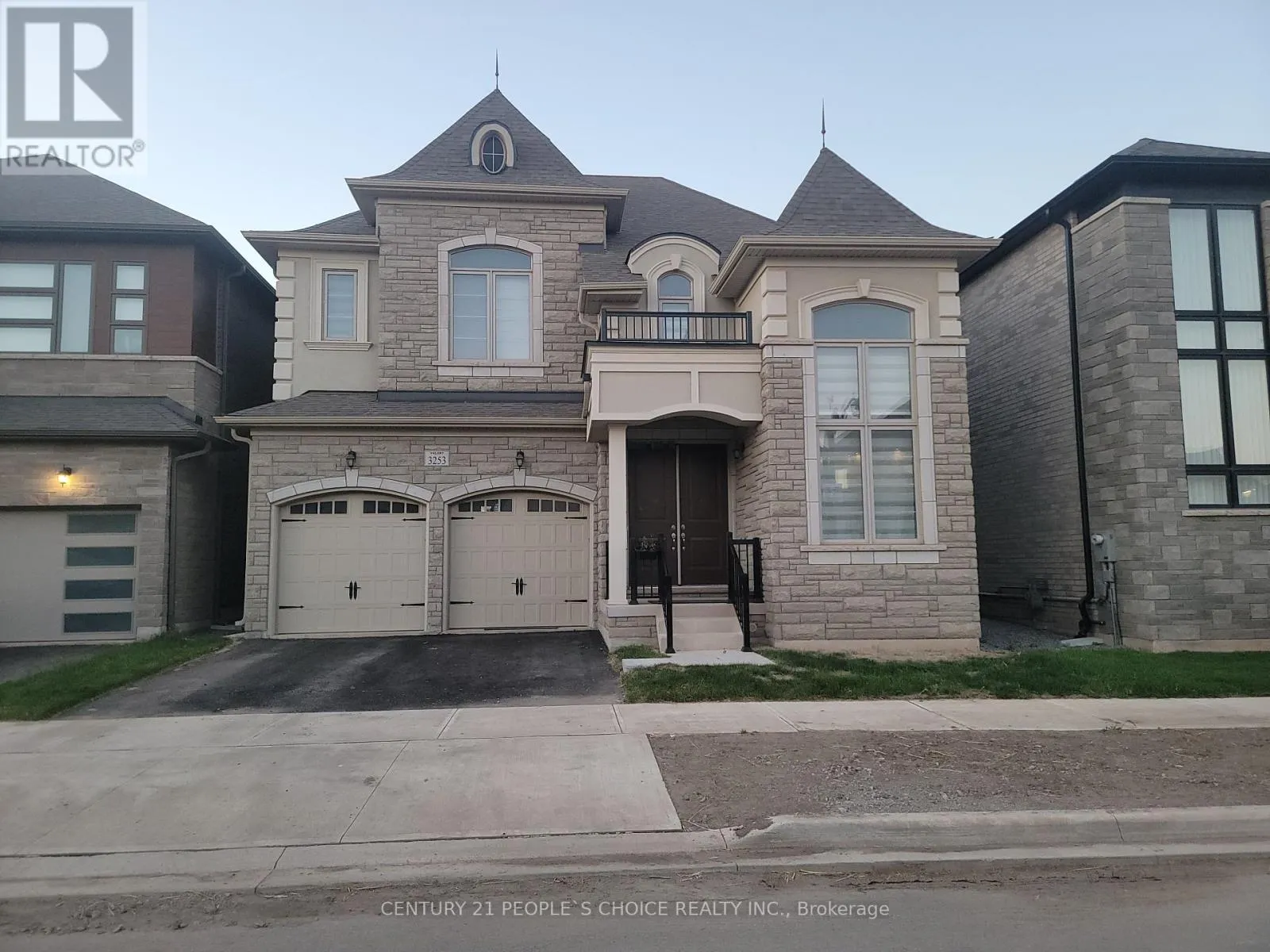 House for rent: 3253 Dove Drive, Oakville, Ontario L6H 7G1