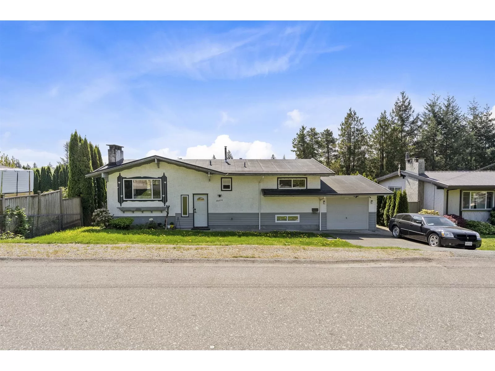 House for rent: 32572 Fleming Avenue, Mission, British Columbia V2V 2G9