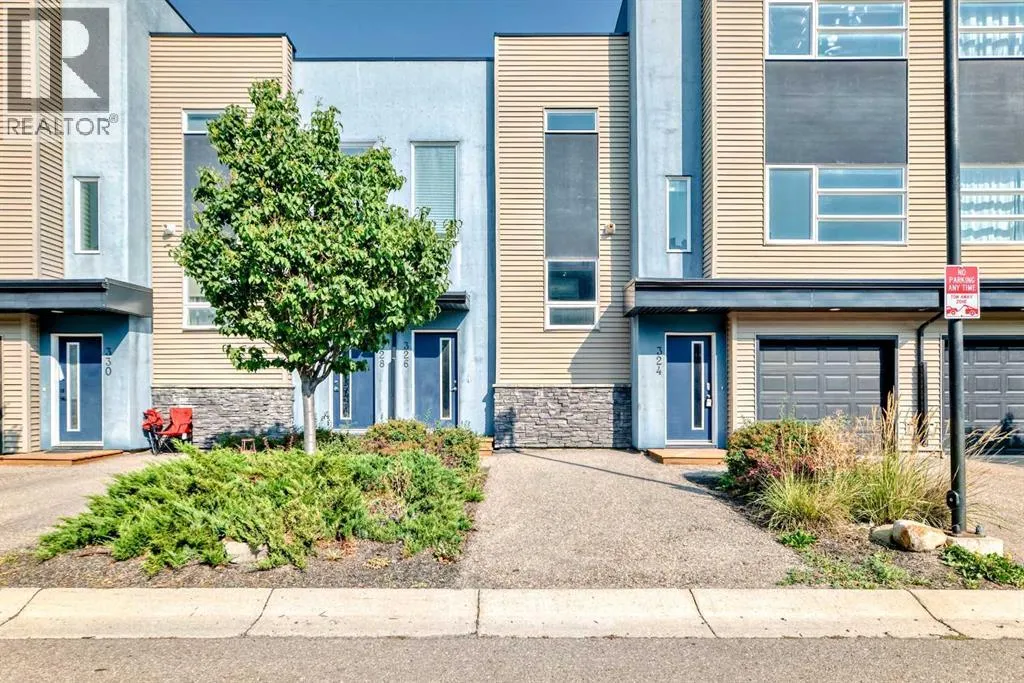 Row / Townhouse for rent: 326 Covecreek Circle Ne, Calgary, Alberta T3K 0W6