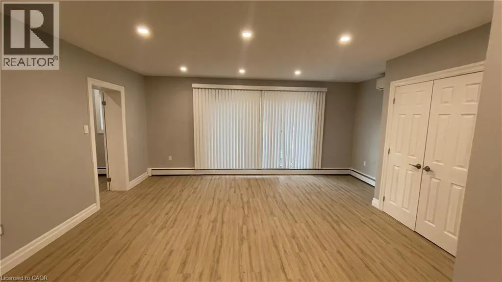 Apartment for rent: 326 Hunter Street E Unit# 101, Hamilton, Ontario L8N 1N6