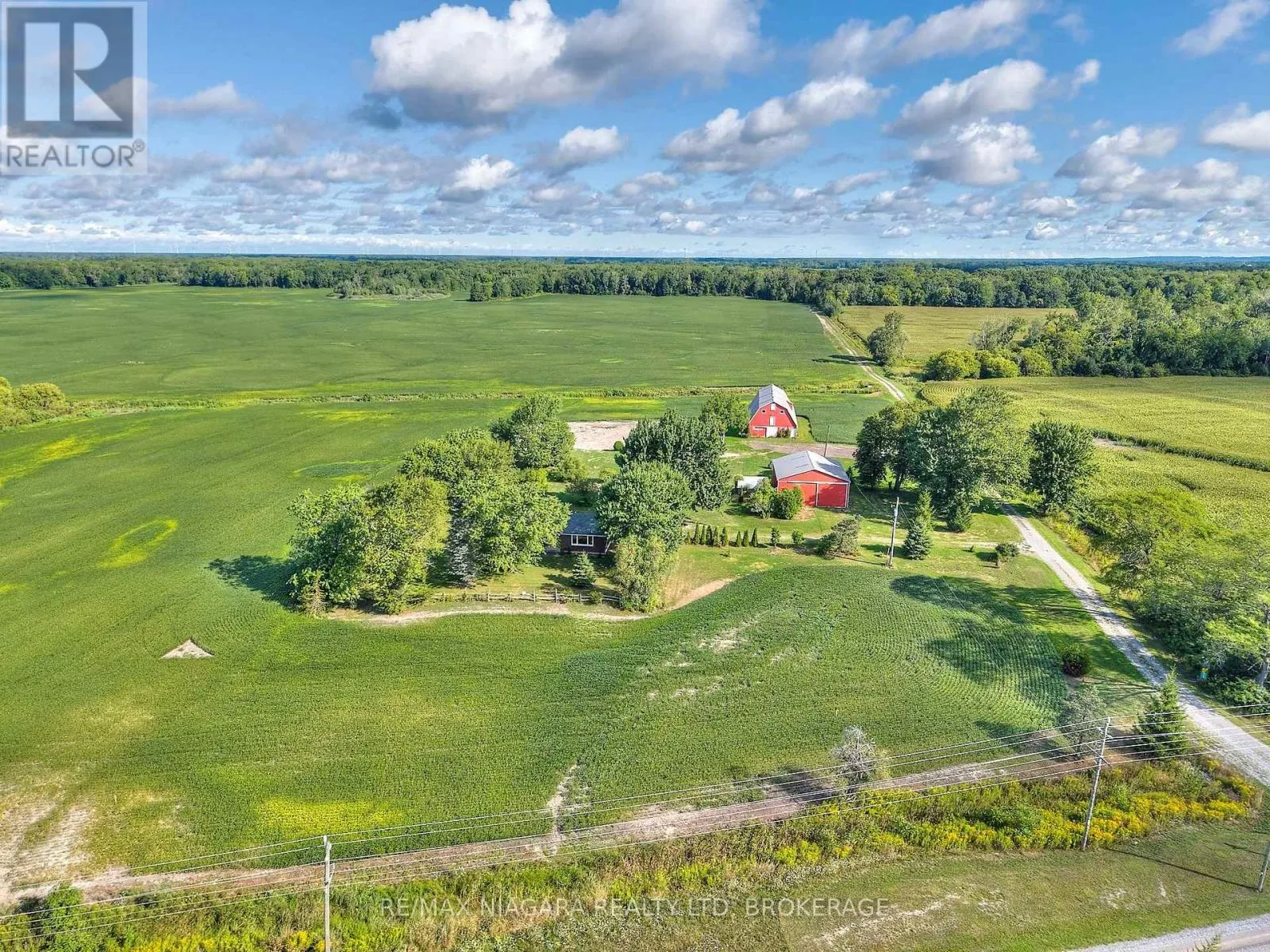 House for rent: 32626 Clarendon Street W, Wainfleet, Ontario L0S 1V0