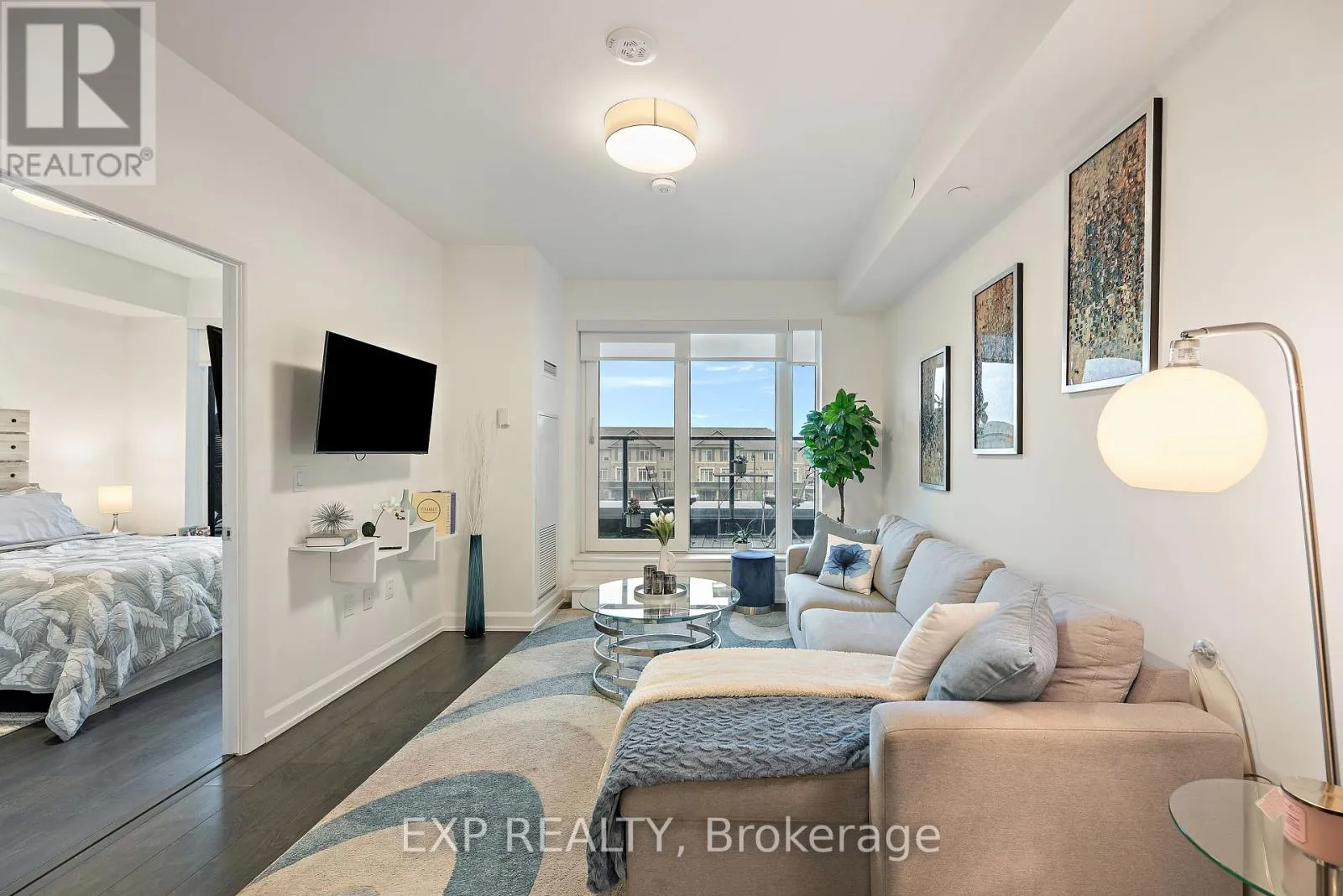 Apartment for rent: 327 - 3200 William Coltson Avenue, Oakville, Ontario L6H 7B9