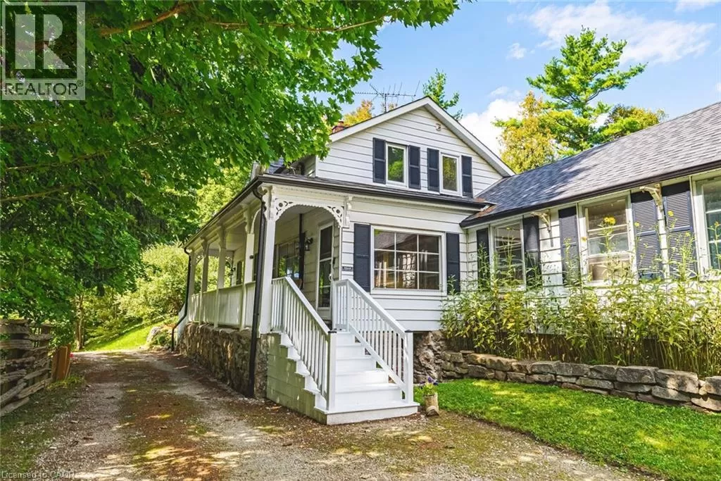 House for rent: 327 Campbell Avenue E, Halton, Ontario L0P 1B0