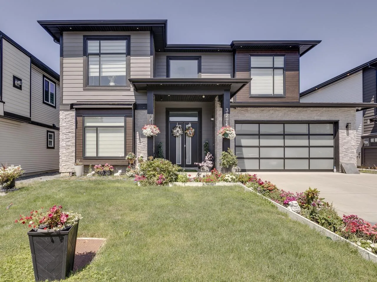 House for rent: 32755 Carter Avenue, Mission, British Columbia V4S 0E6