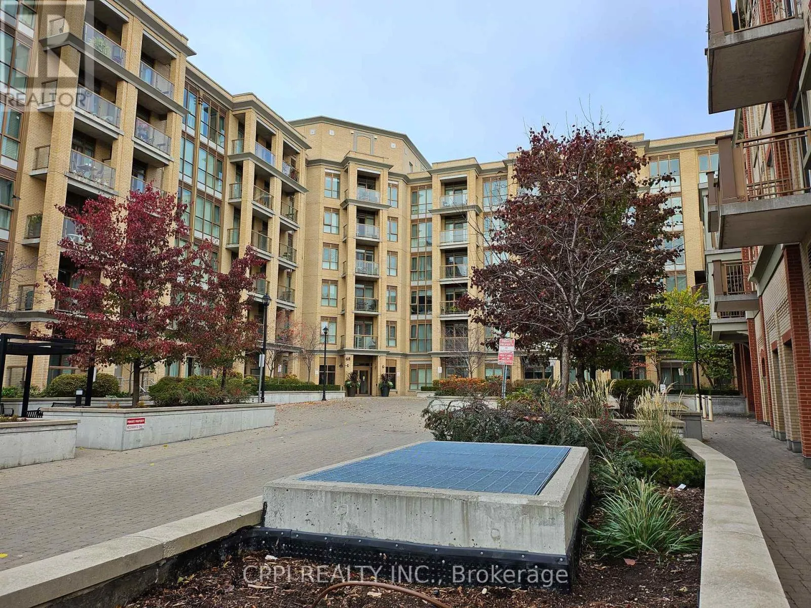 Apartment for rent: 329 - 68 Main Street N, Markham, Ontario L3P 0N5