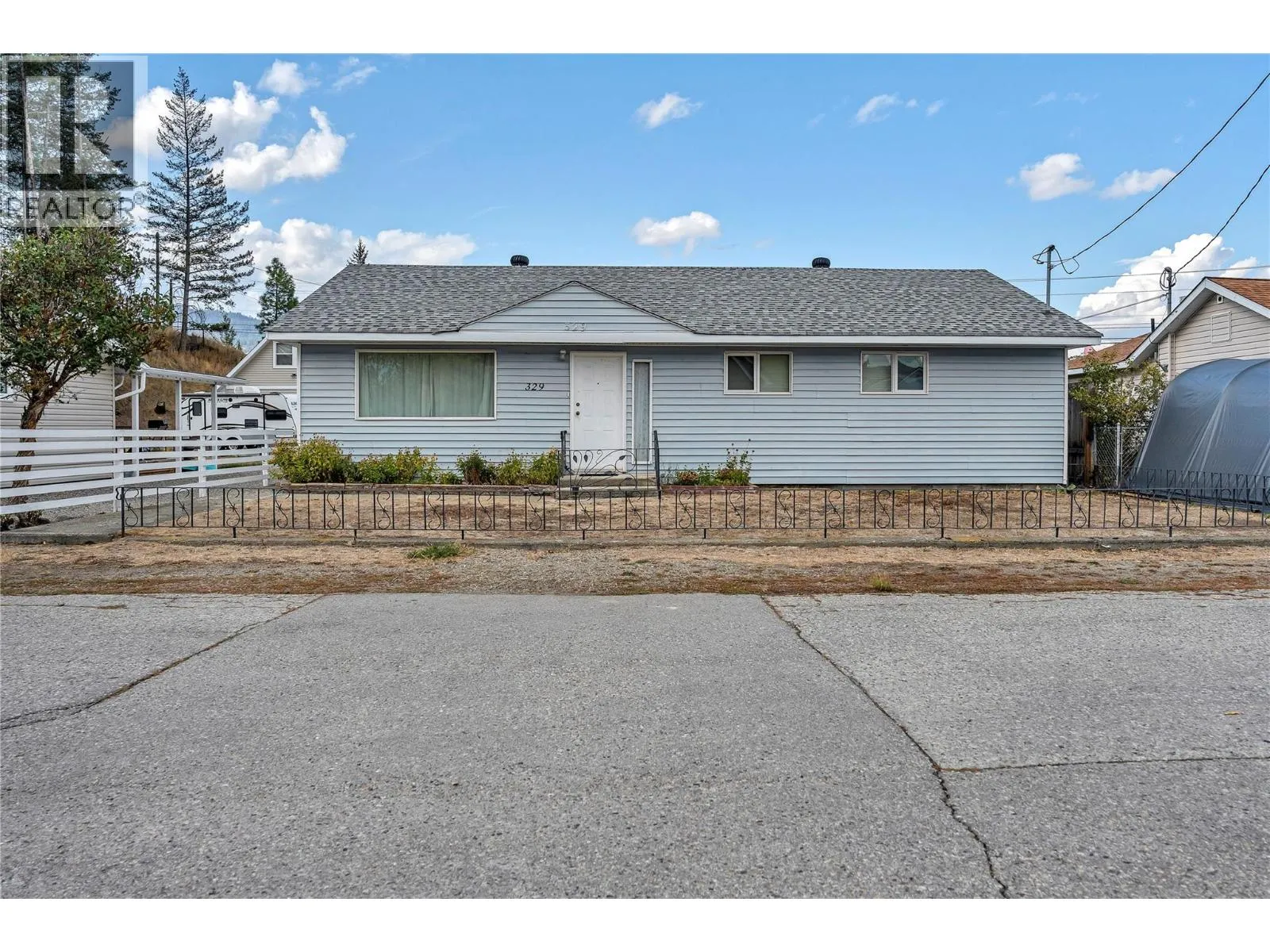 House for rent: 329 Billiter Avenue, Princeton, British Columbia V0X 1W0