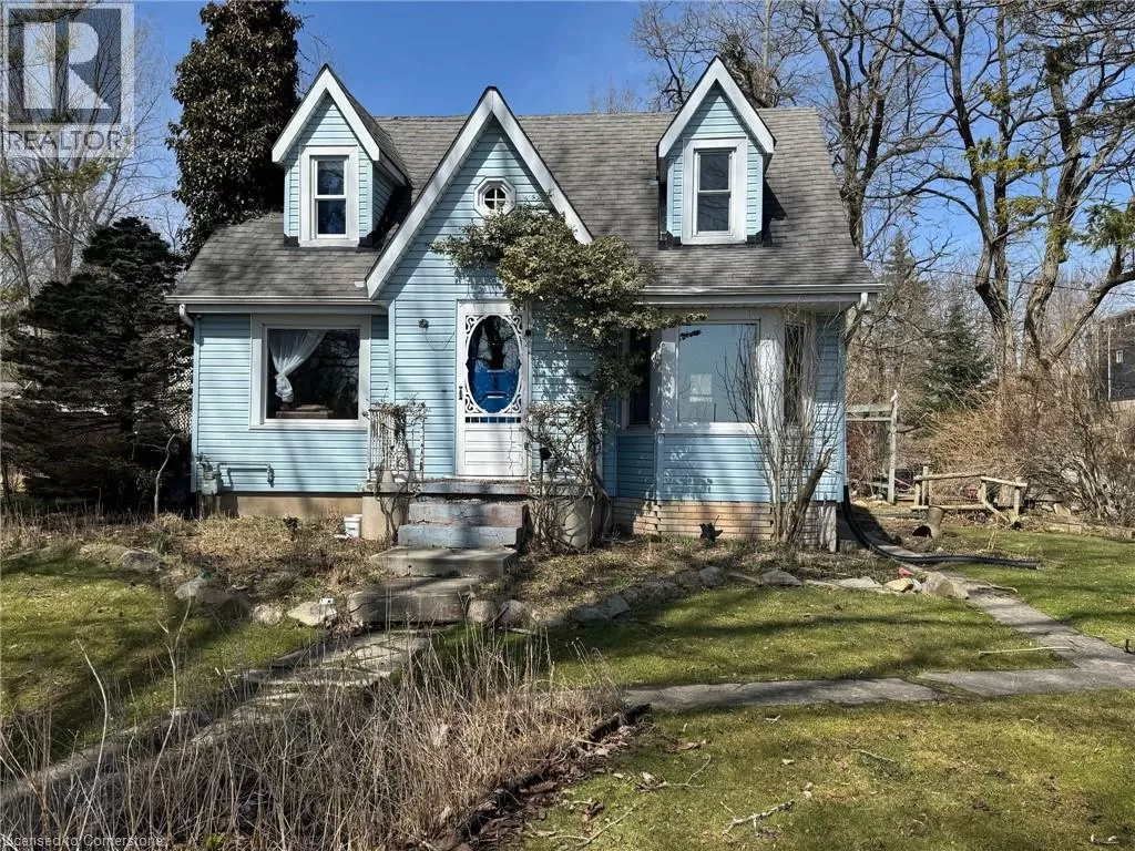 House for rent: 329 George Street, Port Stanley, Ontario N5L 1C5