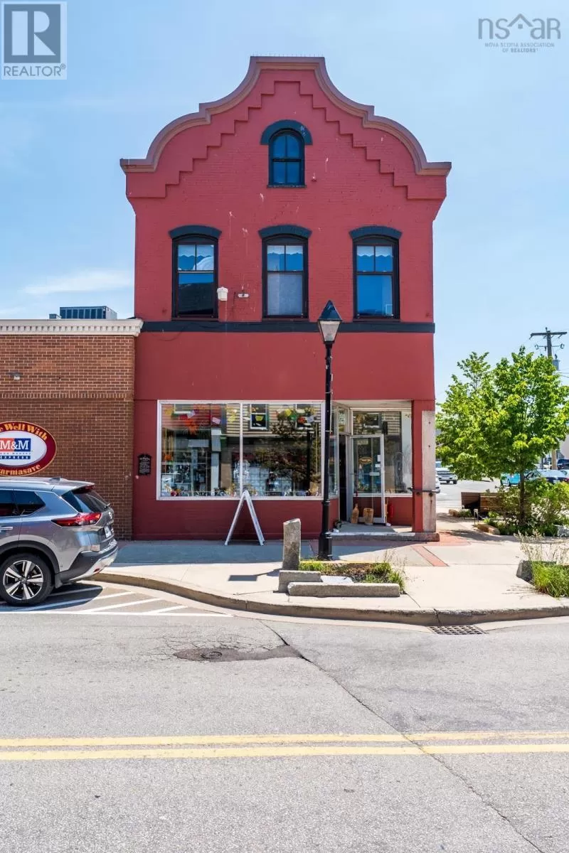 329 Main Street, Yarmouth, Nova Scotia B5A 1E5