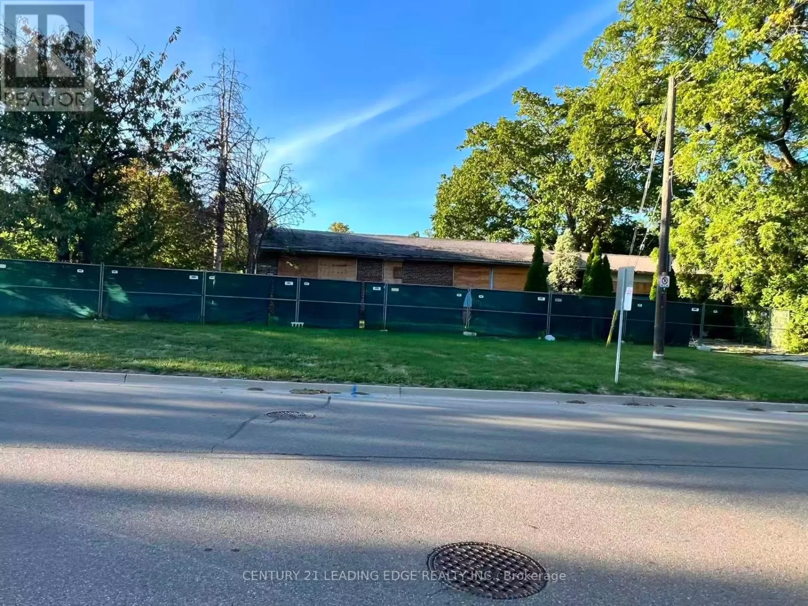 House for rent: 329 Mill Street, Richmond Hill, Ontario L4C 4B6