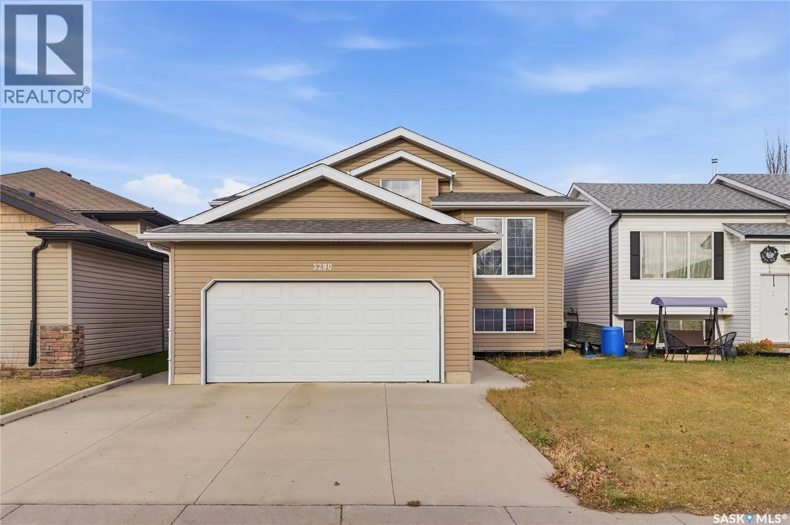 House for rent: 3290 37th Street W, Saskatoon, Saskatchewan S7R 0B9