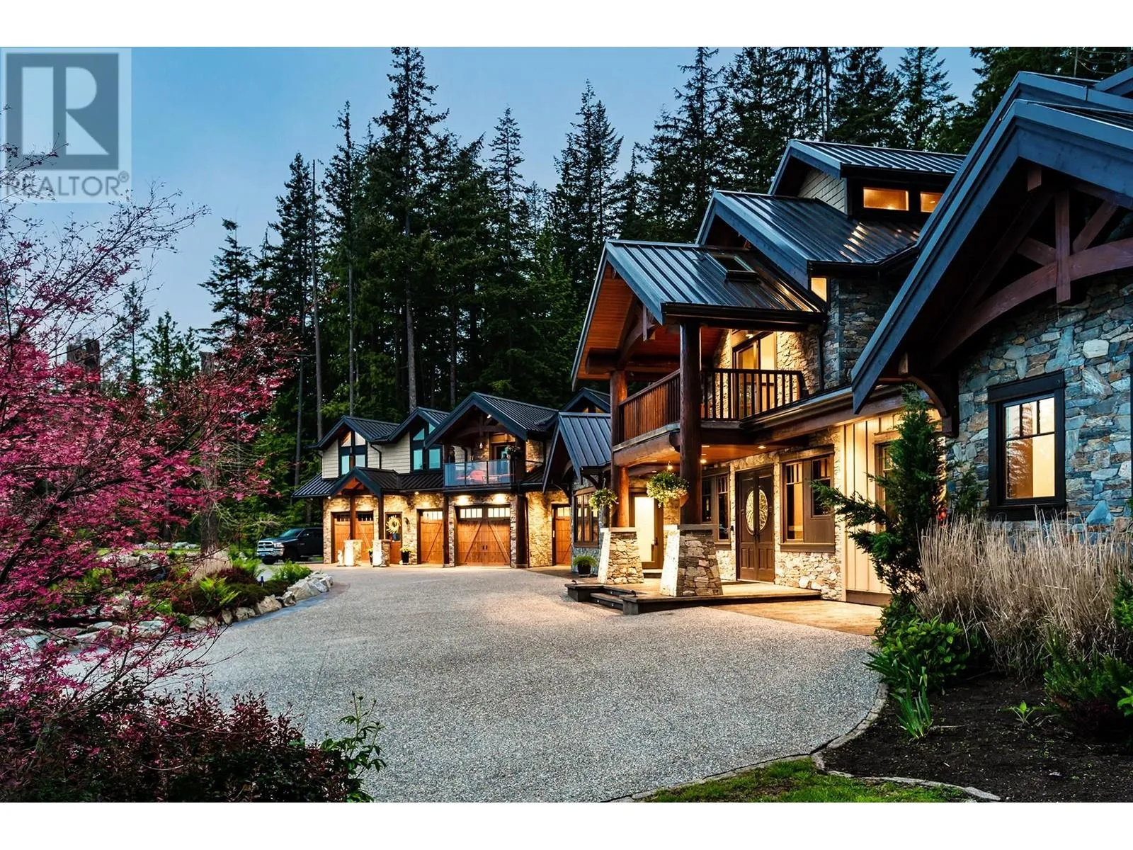 House for rent: 3299 Black Bear Way, Anmore, British Columbia V3H 5G6