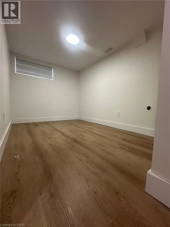 House for rent: 32-lower Munroe Street, Kitchener, Ontario N2C 1V7