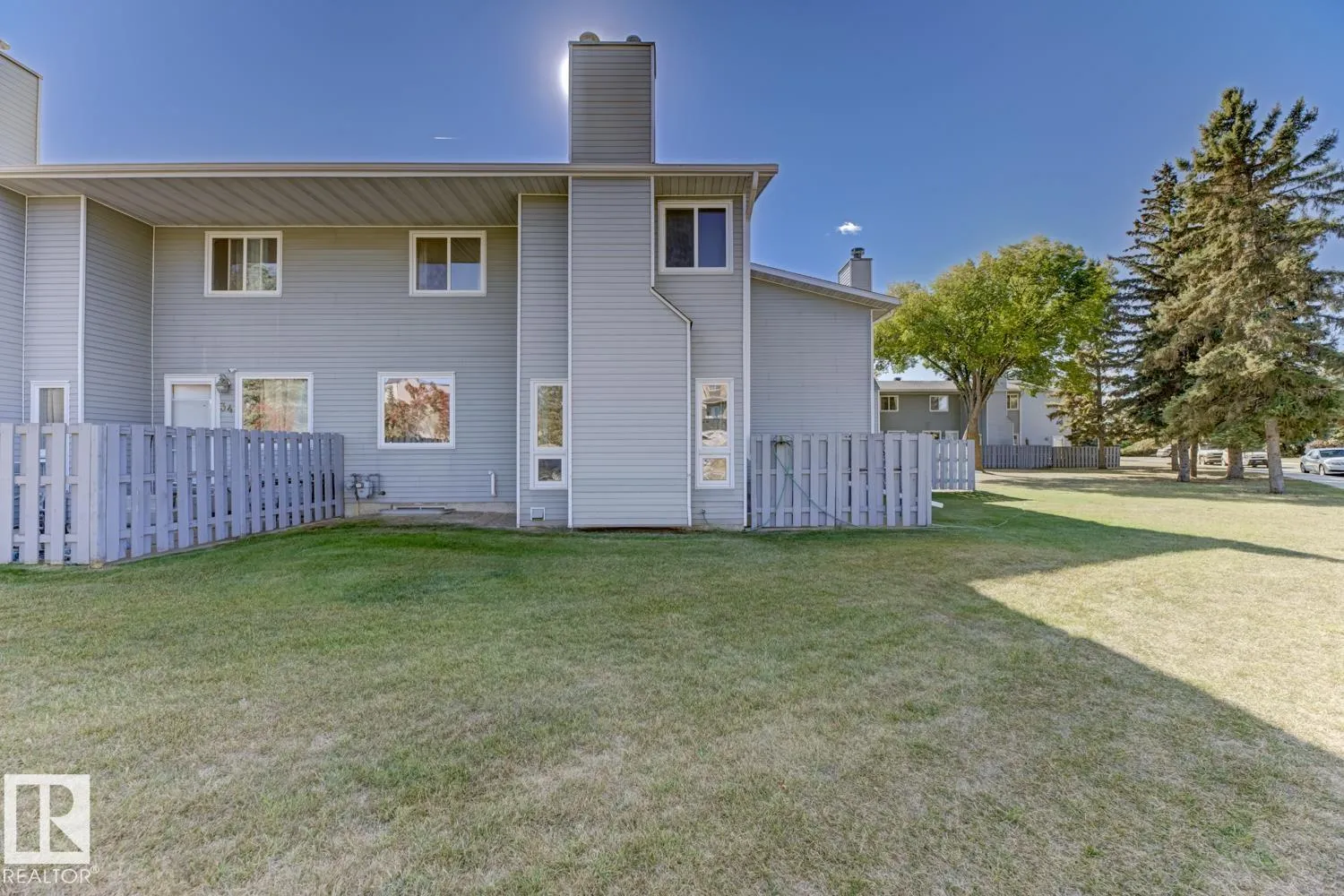 Row / Townhouse for rent: #33 15710 Beaumaris Rd Nw, Edmonton, Alberta T5X 5E2