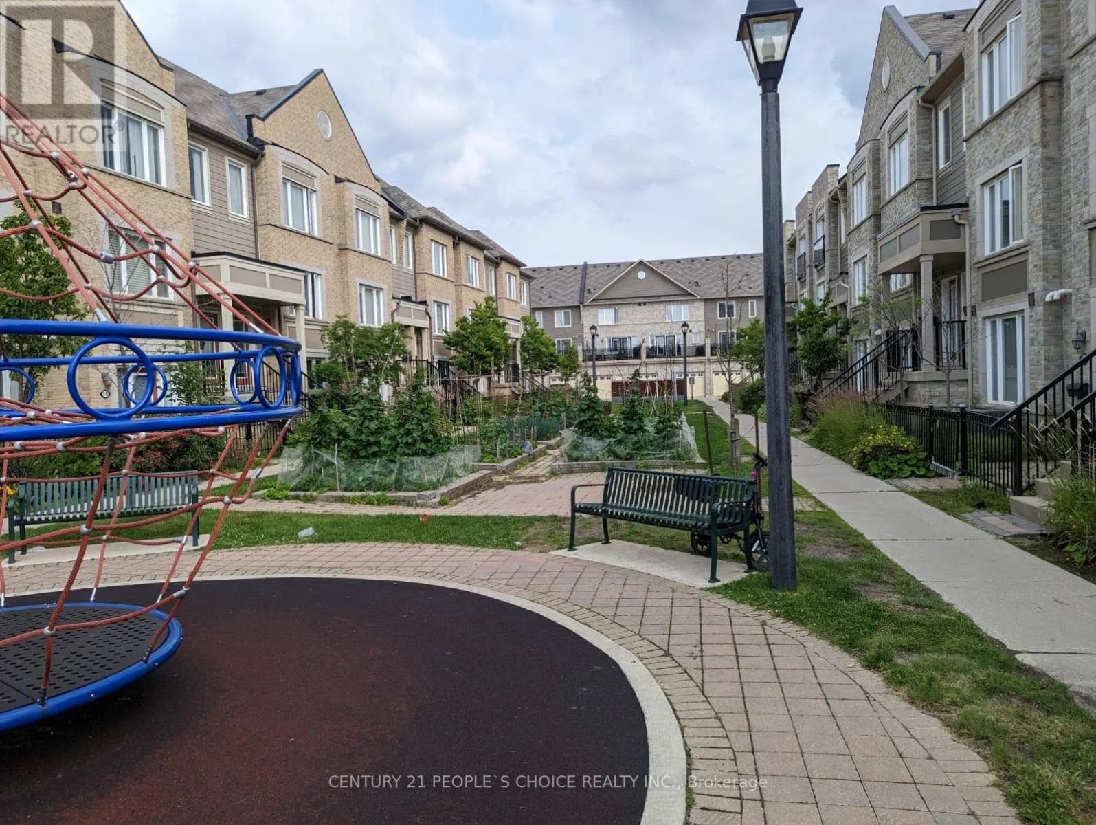 Row / Townhouse for rent: 33 - 2891 Rio Court, Mississauga, Ontario L5M 0S4