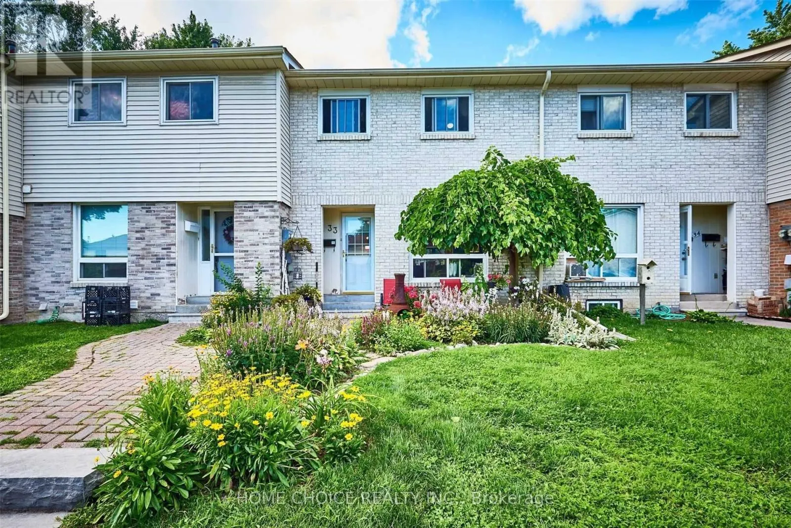 Row / Townhouse for rent: #33 - 611 Galahad Drive, Oshawa, Ontario L1K 1M1