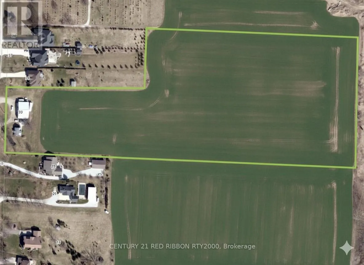 33 Beechwood Avenue, Lambton Shores, Ontario N0N 1J0