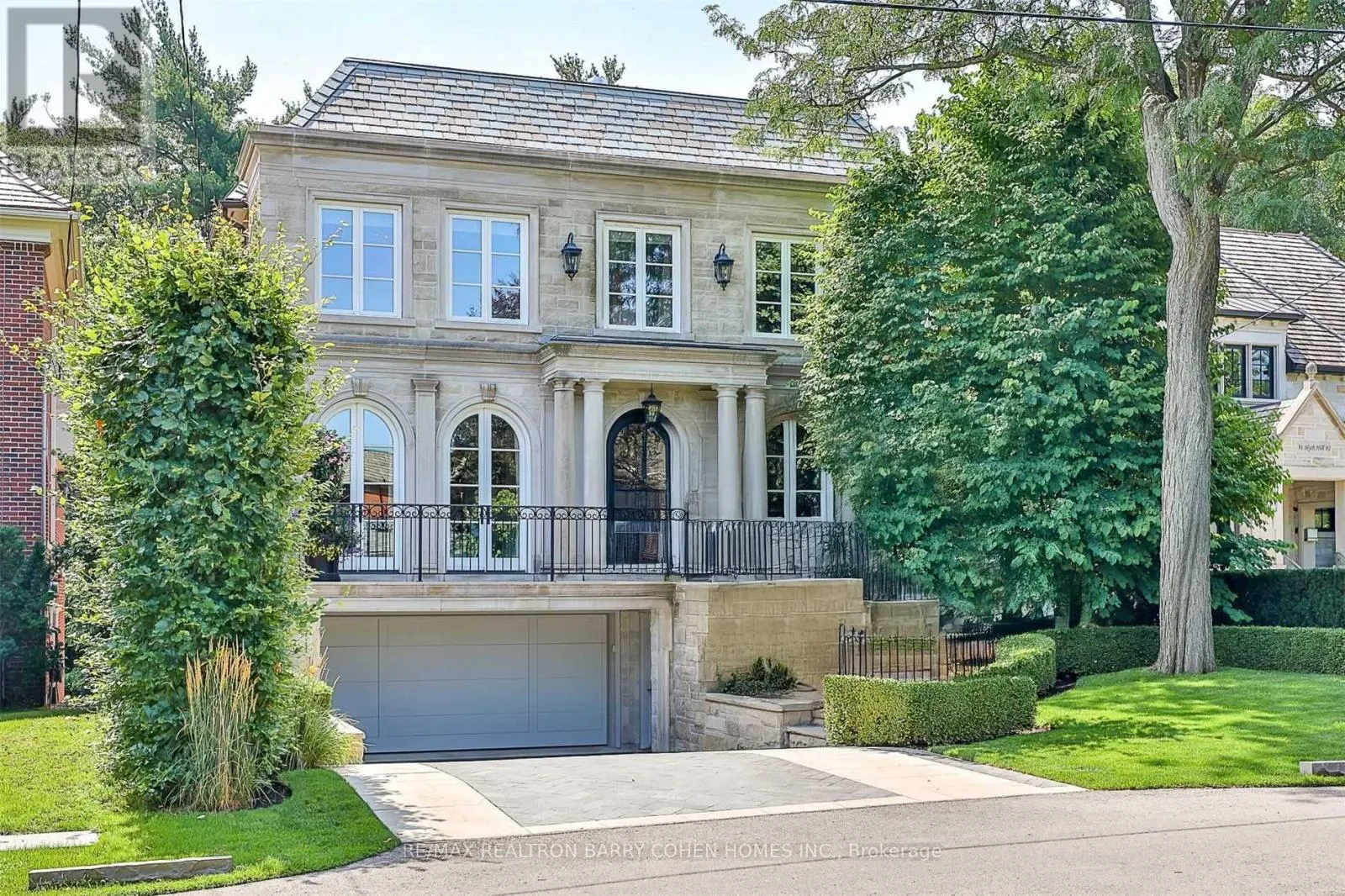 House for rent: 33 Blyth Hill Road, Toronto, Ontario M4N 3L6