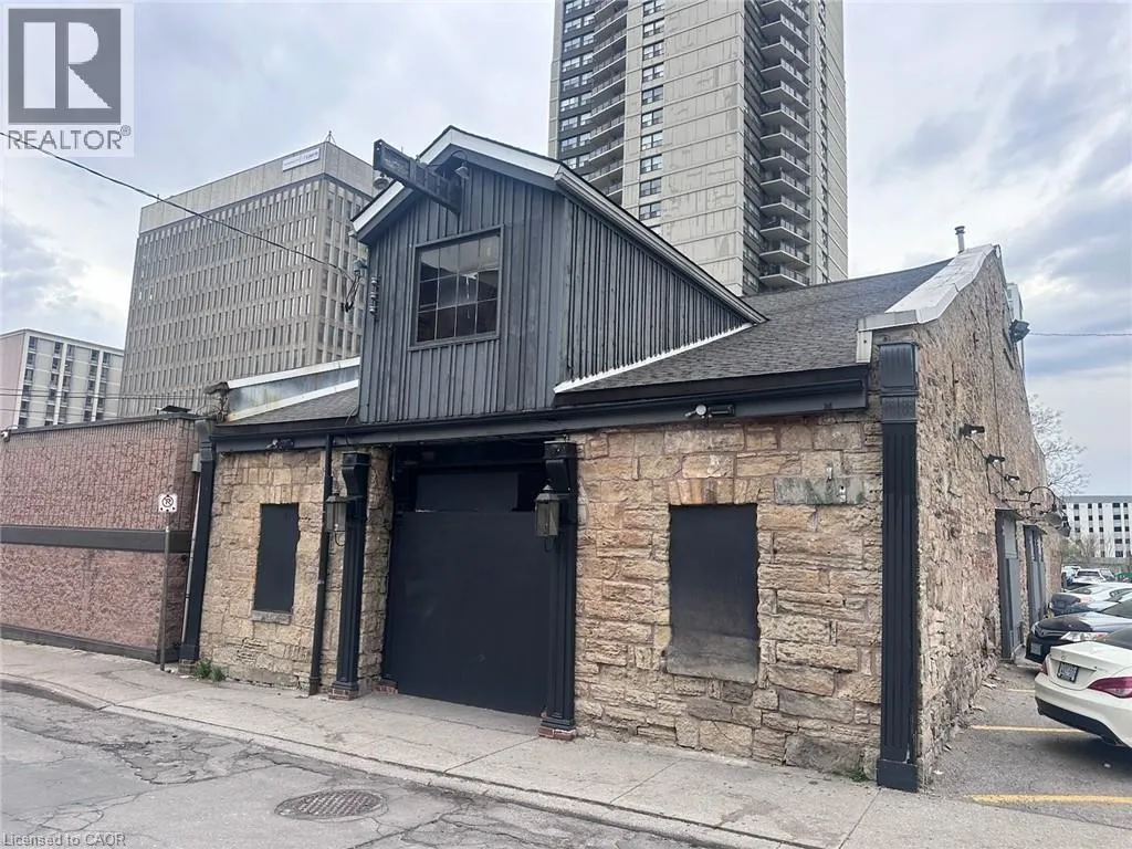 33 Bowen Street, Hamilton, Ontario L8N 3Y6