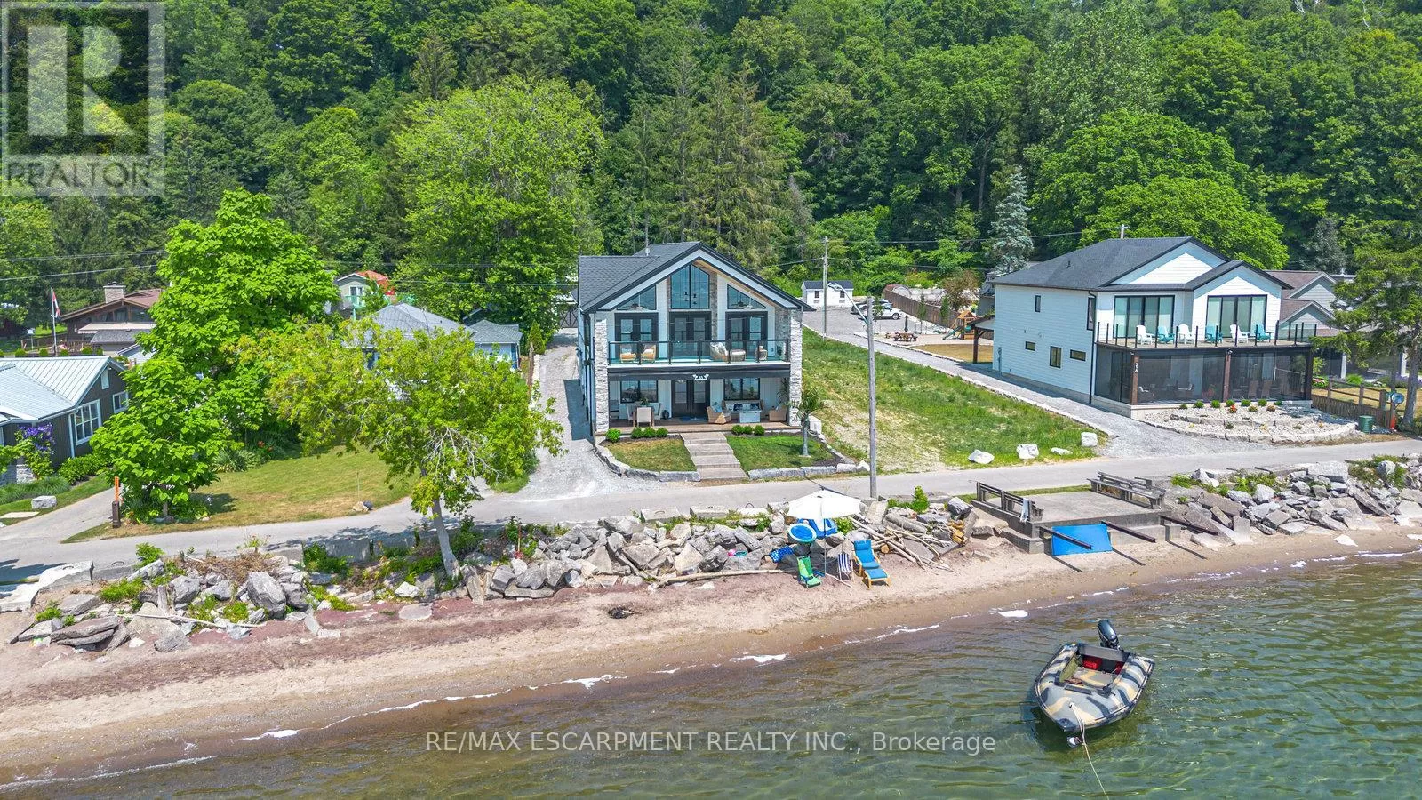 House for rent: 33 Cedar Drive, Norfolk, Ontario N0E 1T0