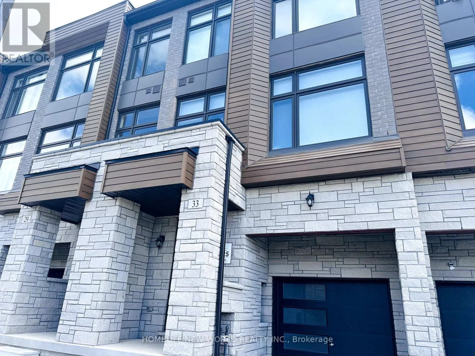 Row / Townhouse for rent: 33 Drainie Street, Vaughan, Ontario L4H 4X7