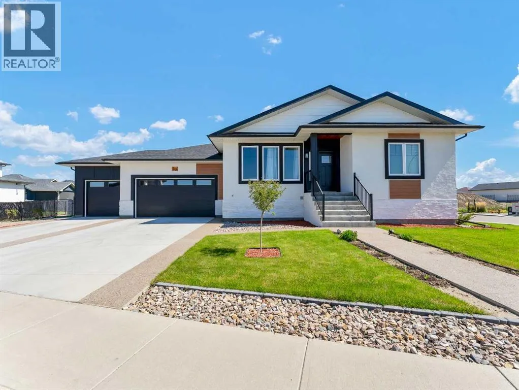 House for rent: 33 Dunes Way, Desert Blume, Alberta T1B 0R7