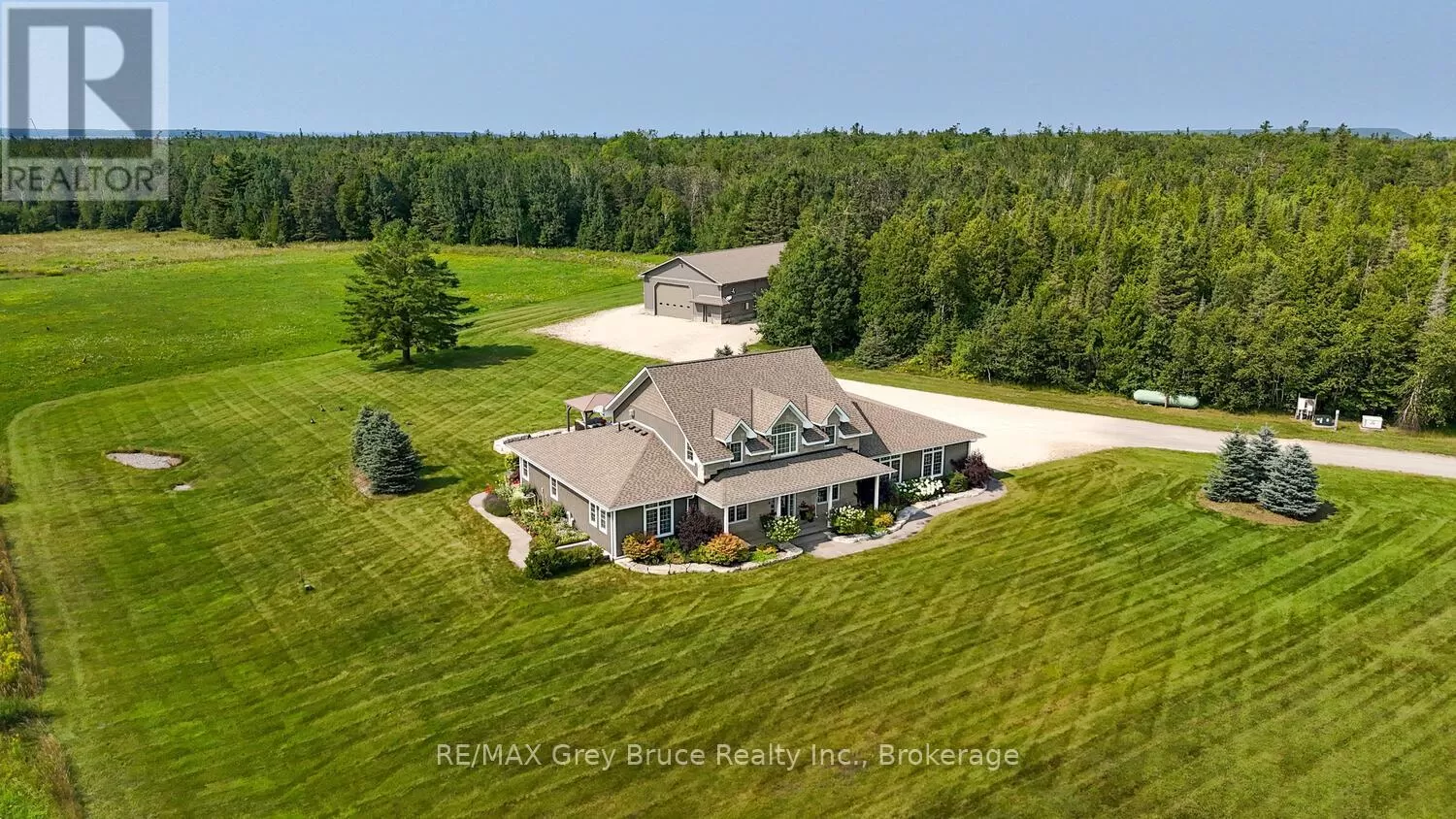 House for rent: 33 Dunks Bay Road, Northern Bruce Peninsula, Ontario N0H 2R0