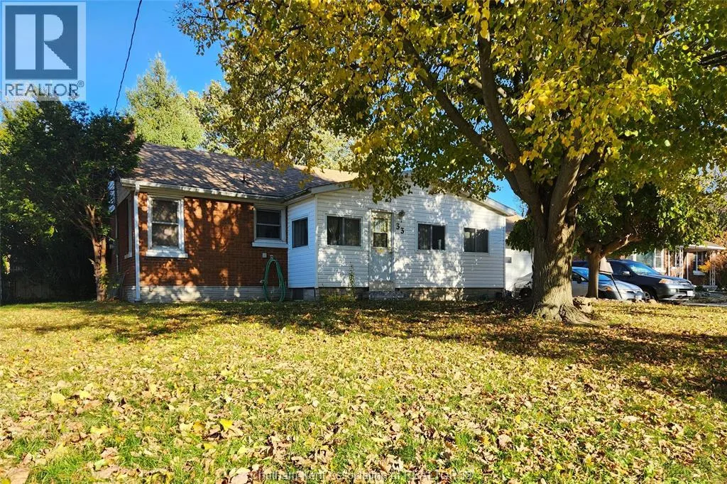 House for rent: 33 John Street, Chatham, Ontario N7M 5B5