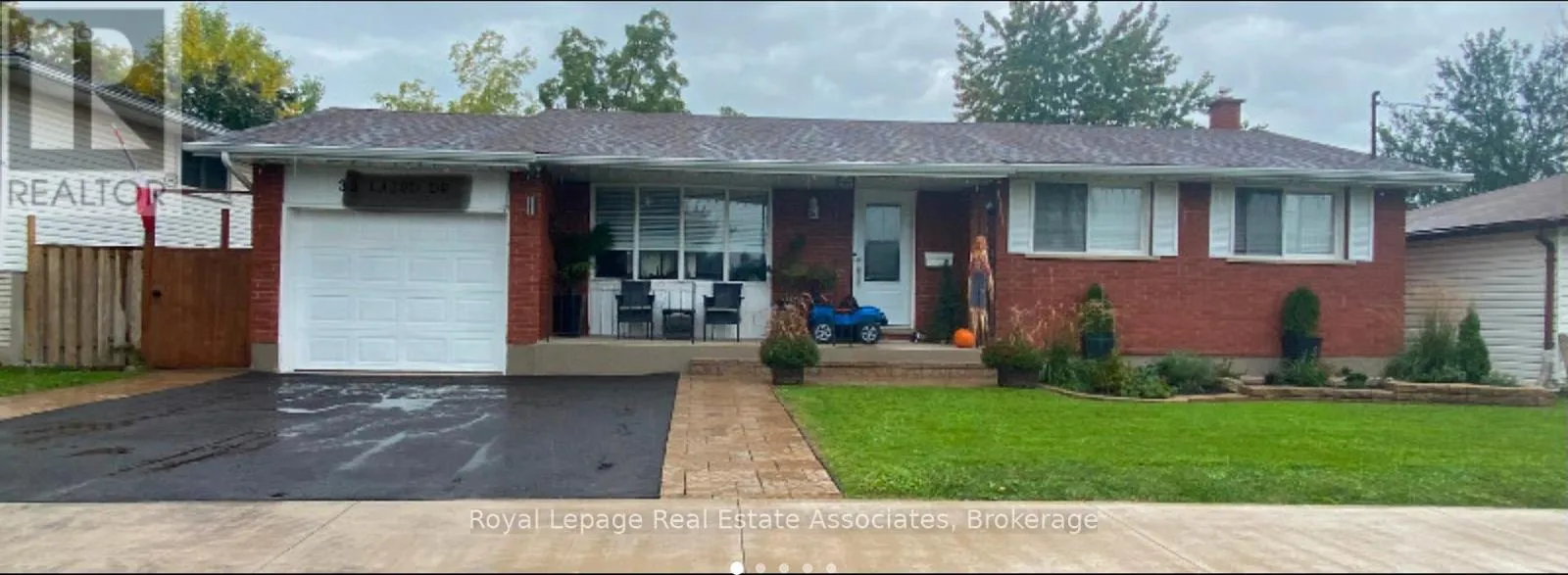 House for rent: 33 Laird Drive, St. Catharines, Ontario L2P 3E3