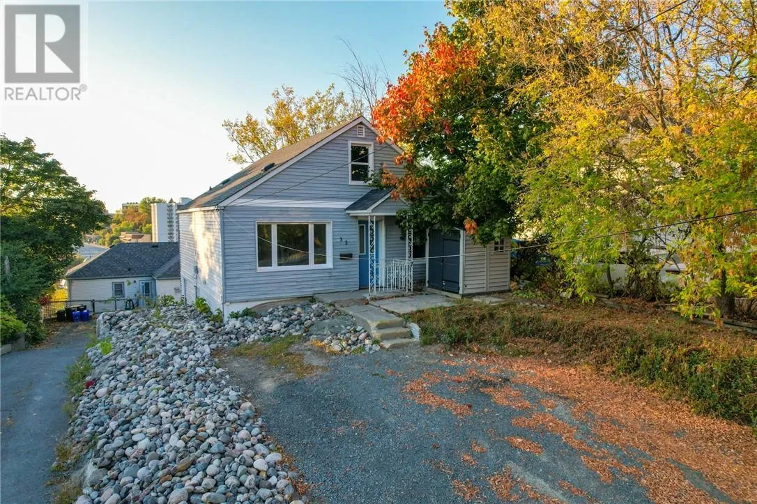 Manufactured Home for rent: 33 Pearl Street, Sudbury, Ontario P3B 2N5