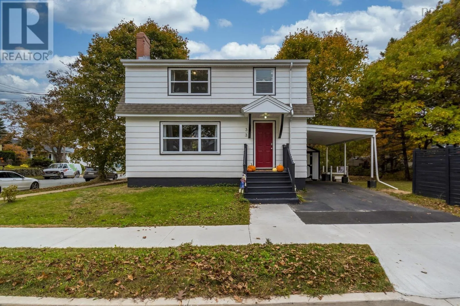 House for rent: 33 Pinehill Road, Dartmouth, Nova Scotia B3A 2G2