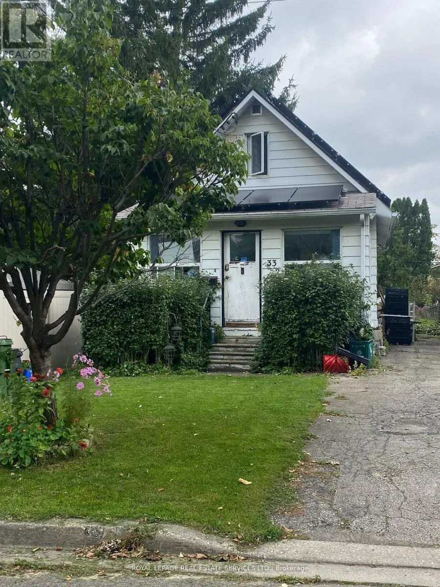 House for rent: 33 Roxaline Street, Toronto, Ontario M9P 2Z1