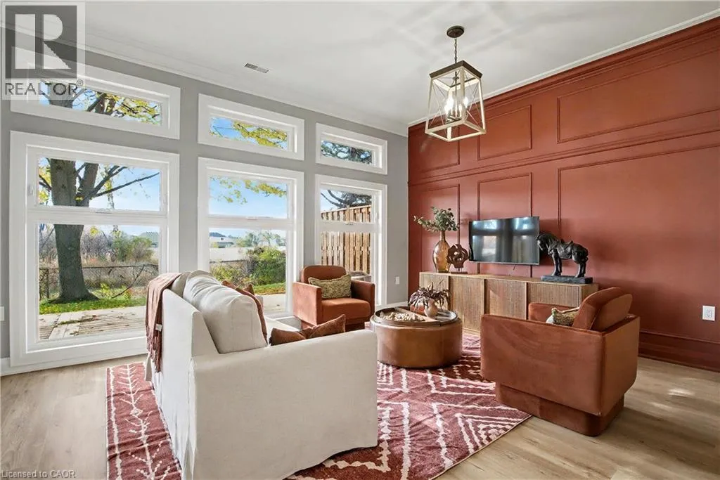 Row / Townhouse for rent: 33 Sister Kern Terrace, Hamilton, Ontario L9B 2M1