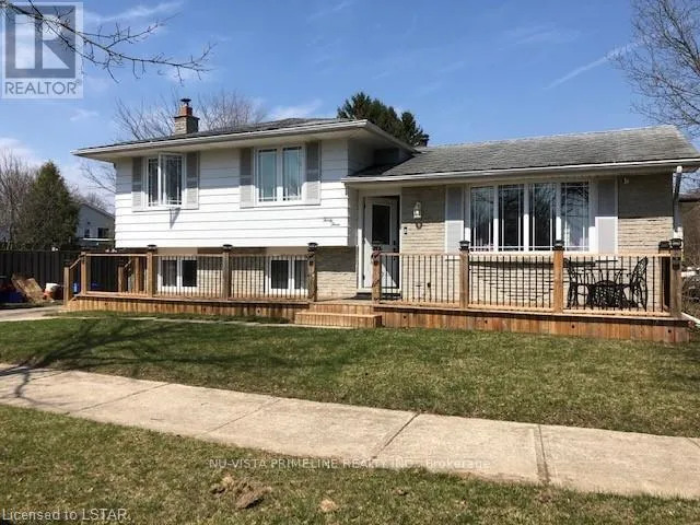 House for rent: 33 Winding Way Crescent, London North, Ontario N6G 3E9