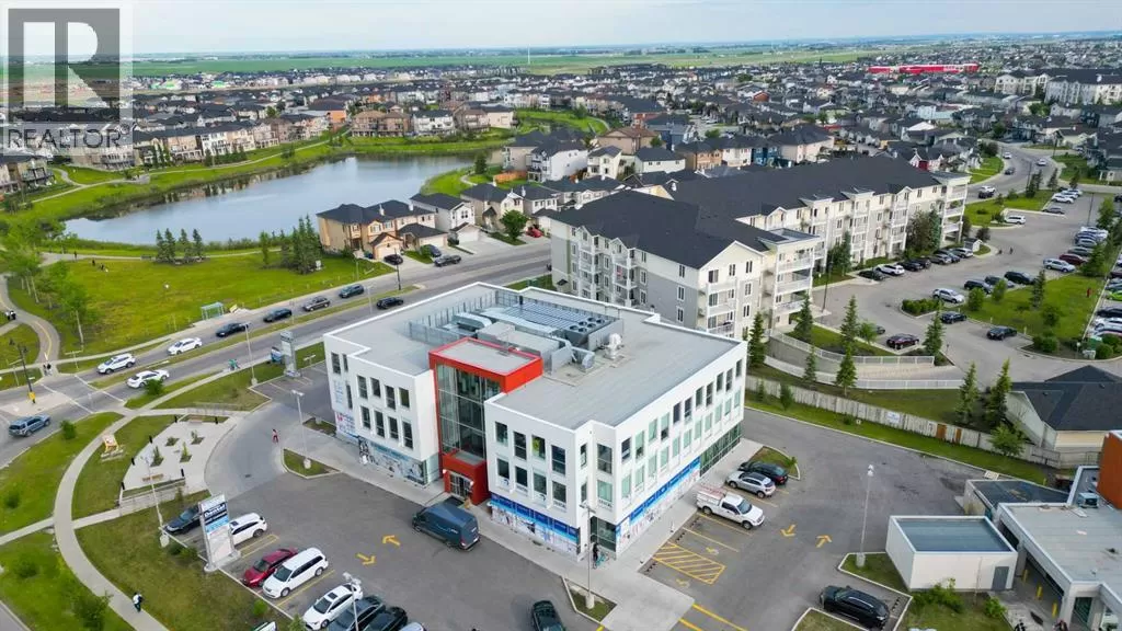 Commercial Mix for rent: 330, 7171 80 Avenue Ne, Calgary, Alberta T3J 0P6