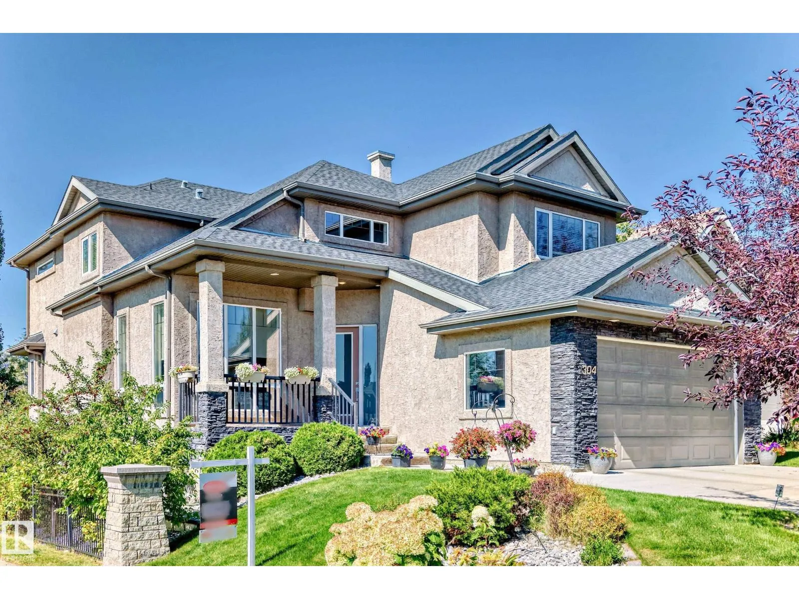 House for rent: 3304 Mccall Co Nw, Edmonton, Alberta T6R 3V3