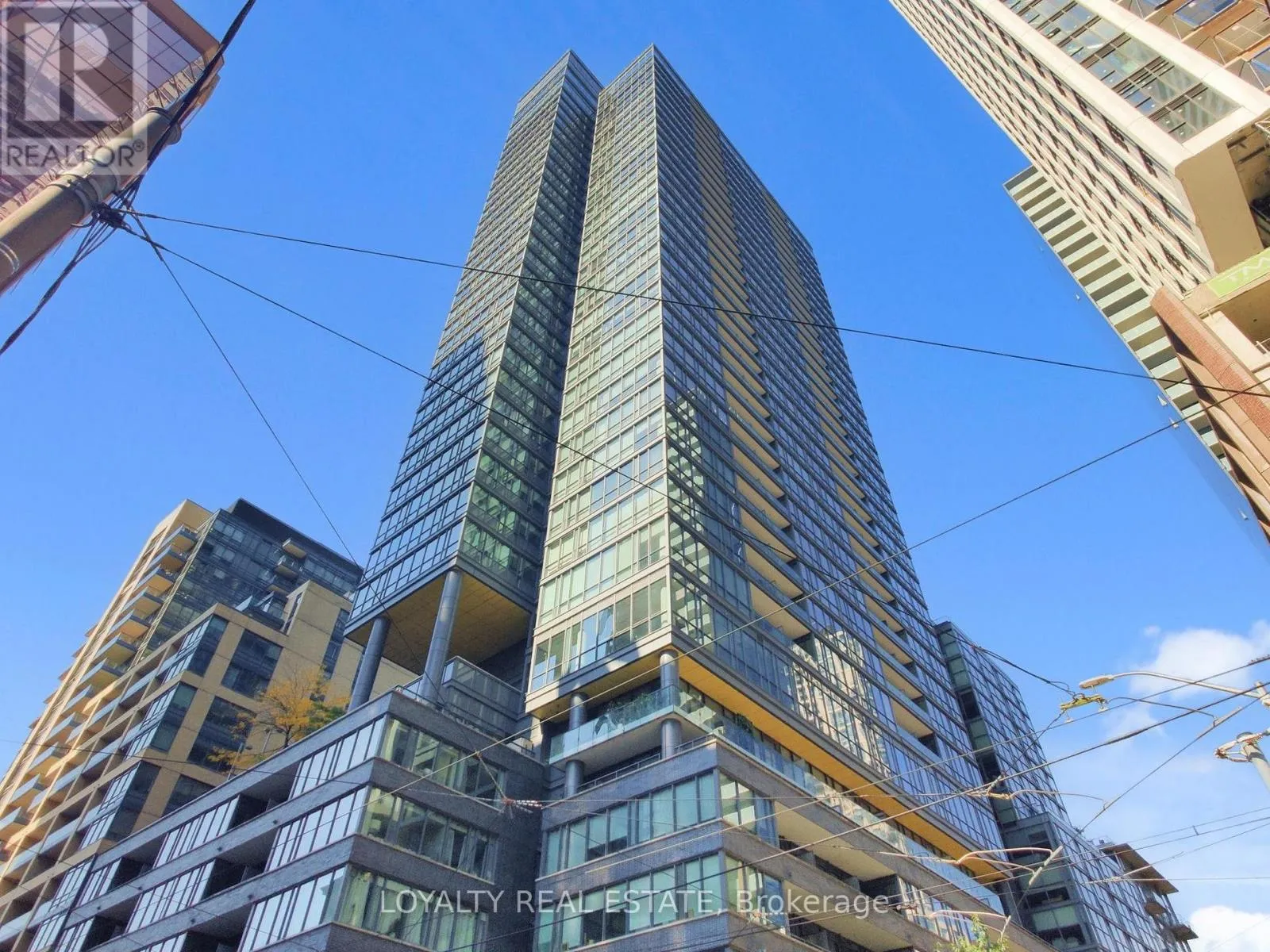 Apartment for rent: 3305 - 8 Charlotte Street, Toronto, Ontario M5V 0K4