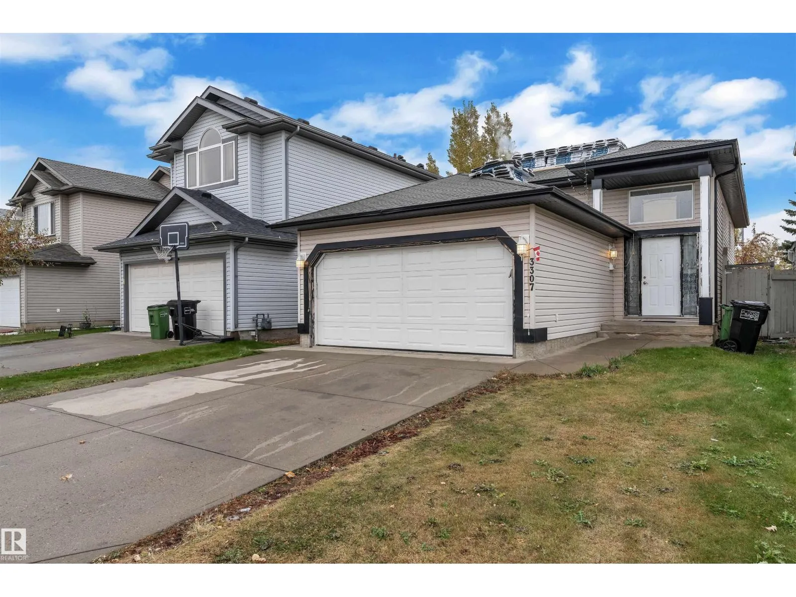 House for rent: 3307 24 Av Nw Nw, Edmonton, Alberta T6T 1Y6