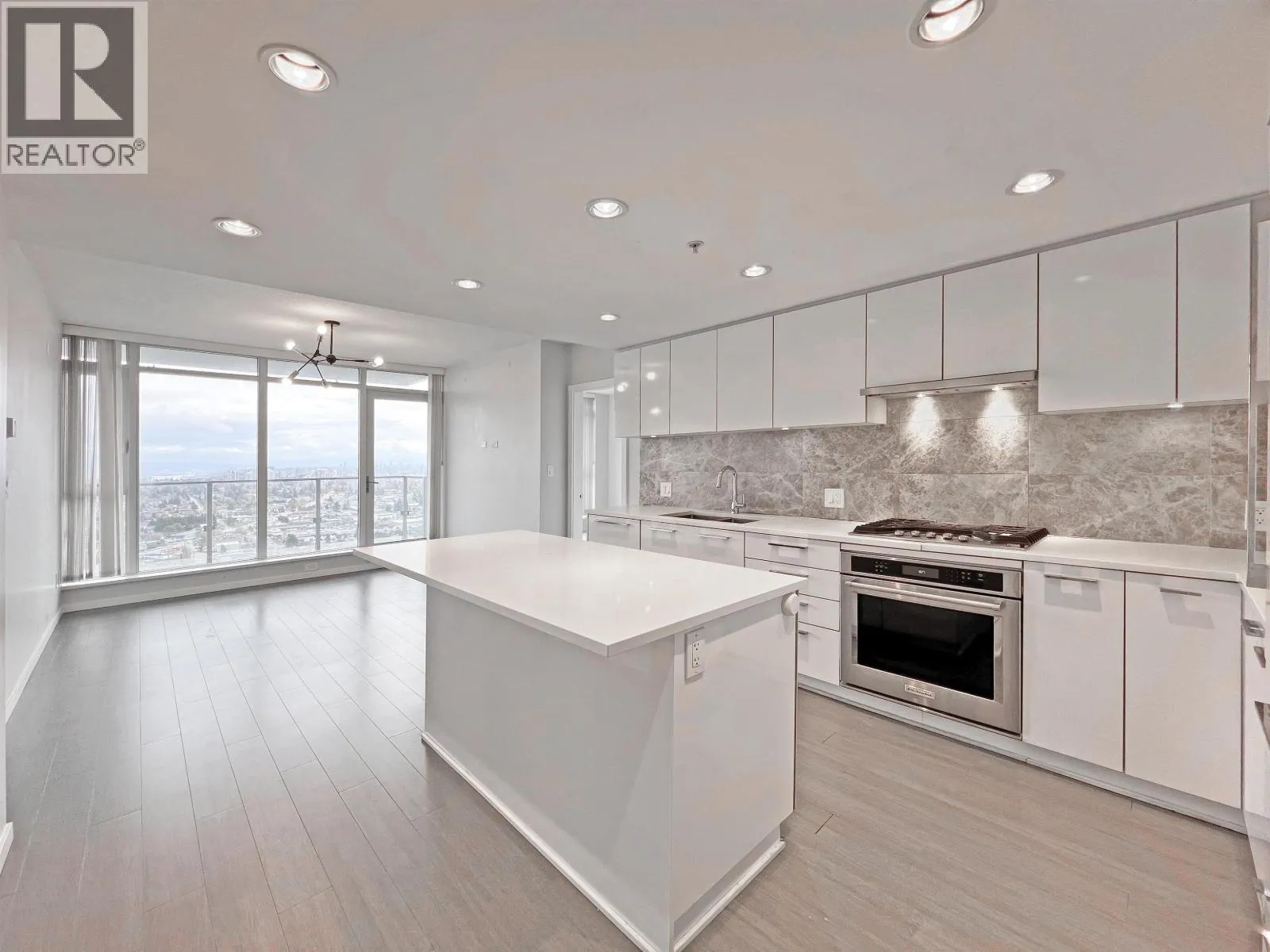 Apartment for rent: 3307 6700 Dunblane Avenue, Burnaby, British Columbia V5H 0J3