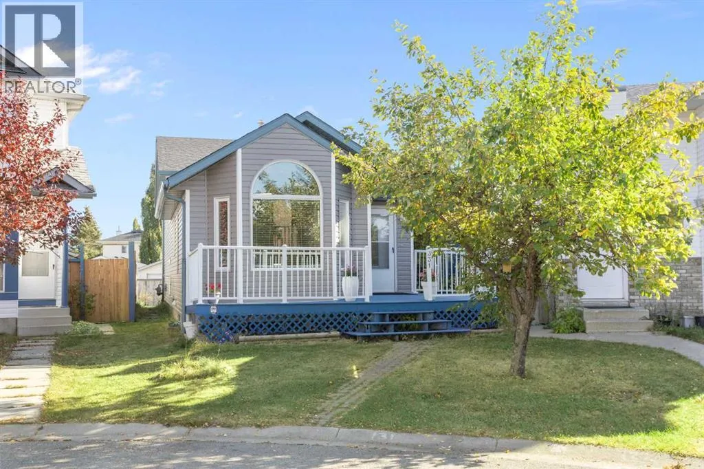 House for rent: 331 Coverdale Court Ne, Calgary, Alberta T3K 4J8