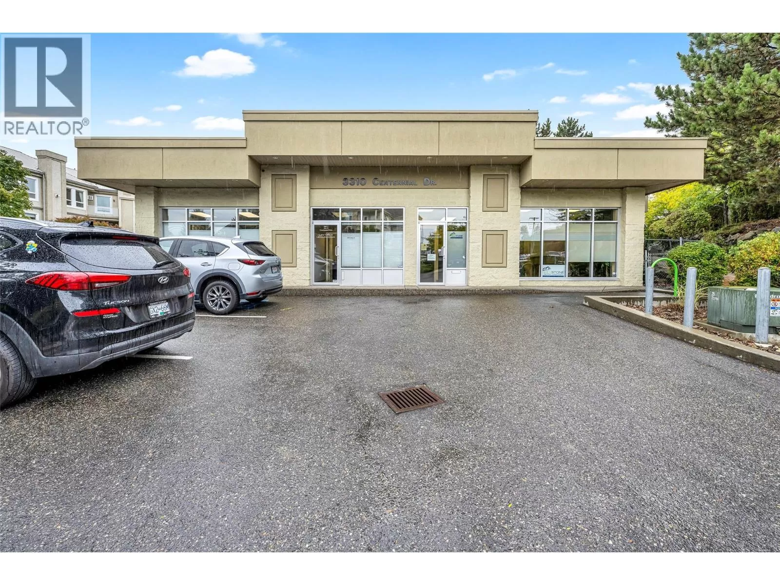 Offices for rent: 3310 Centennial Drive Unit# 1 & 2, Vernon, British Columbia V1T 2T7