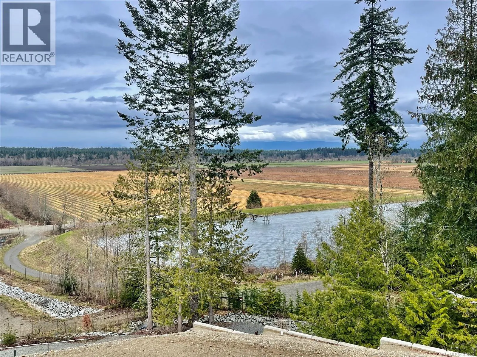 3312 Klanawa Cres, Courtenay, British Columbia V9N 0H4