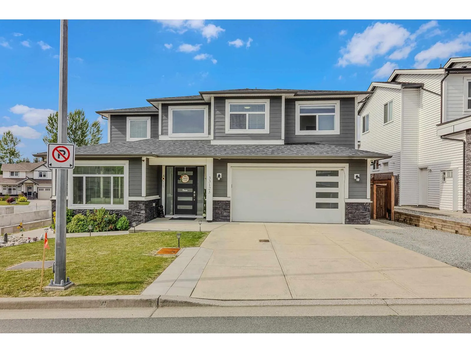 House for rent: 33123 Benedict Boulevard, Mission, British Columbia V2V 0H1