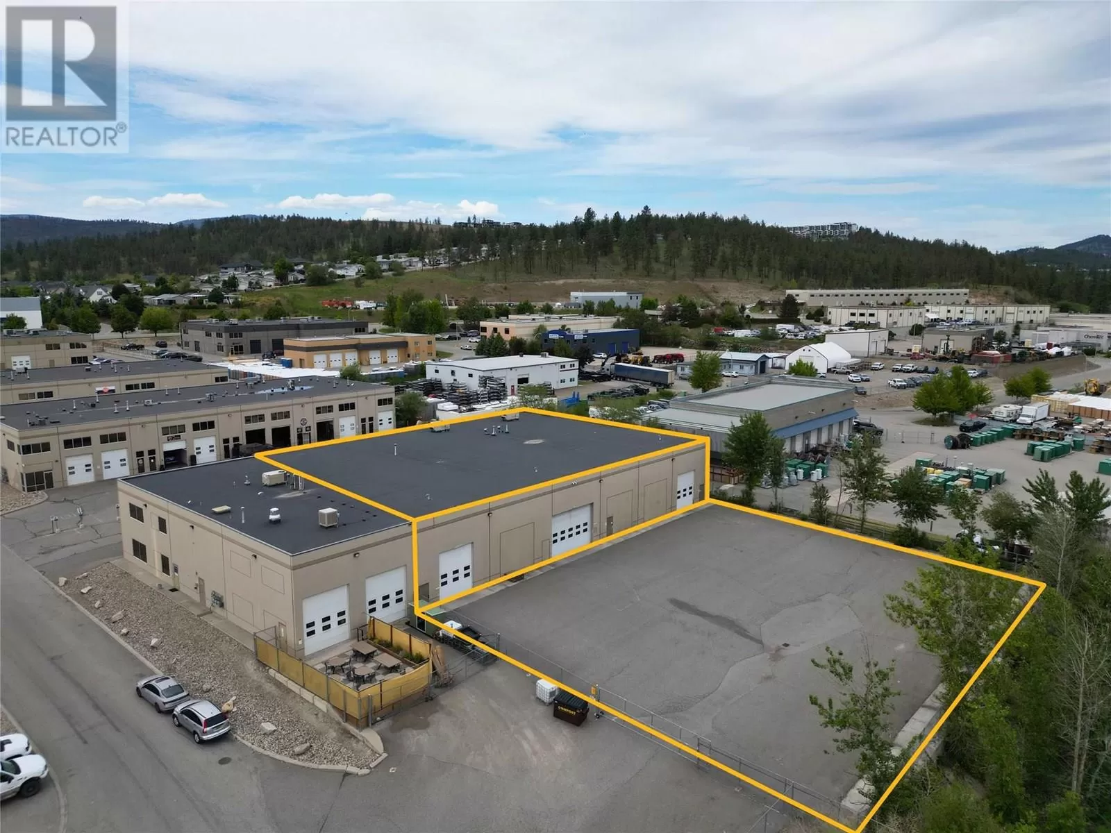 Other for rent: 3314 Appaloosa Road Unit# 2/3/4, Kelowna, British Columbia V1V 2W5