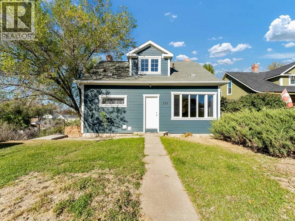 House for rent: 332 5 Street Se, Medicine Hat, Alberta T1A 0M8