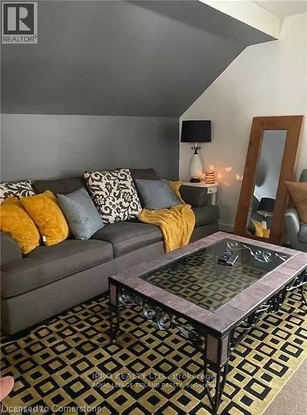 House for rent: 332 Colborne Street, Port Stanley, Ontario N5L 1B3