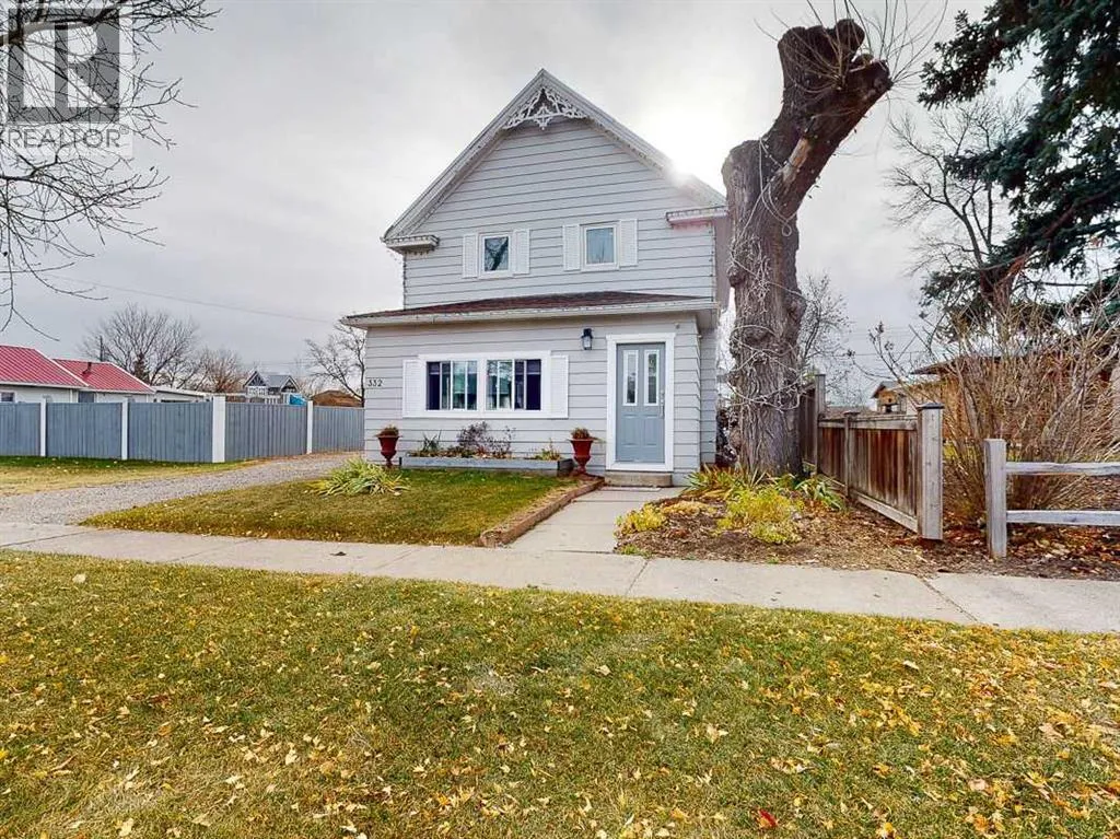 House for rent: 332 Grey Street, Granum, Alberta T0L 1A0