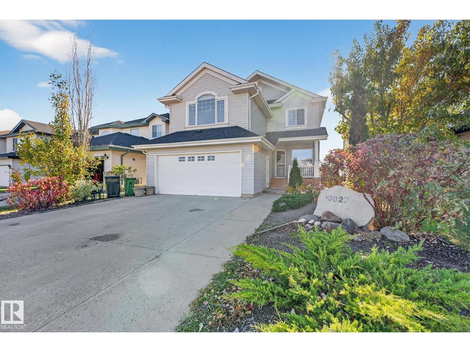 House for rent: 3327 32 Av Nw, Edmonton, Alberta T6T 1X7