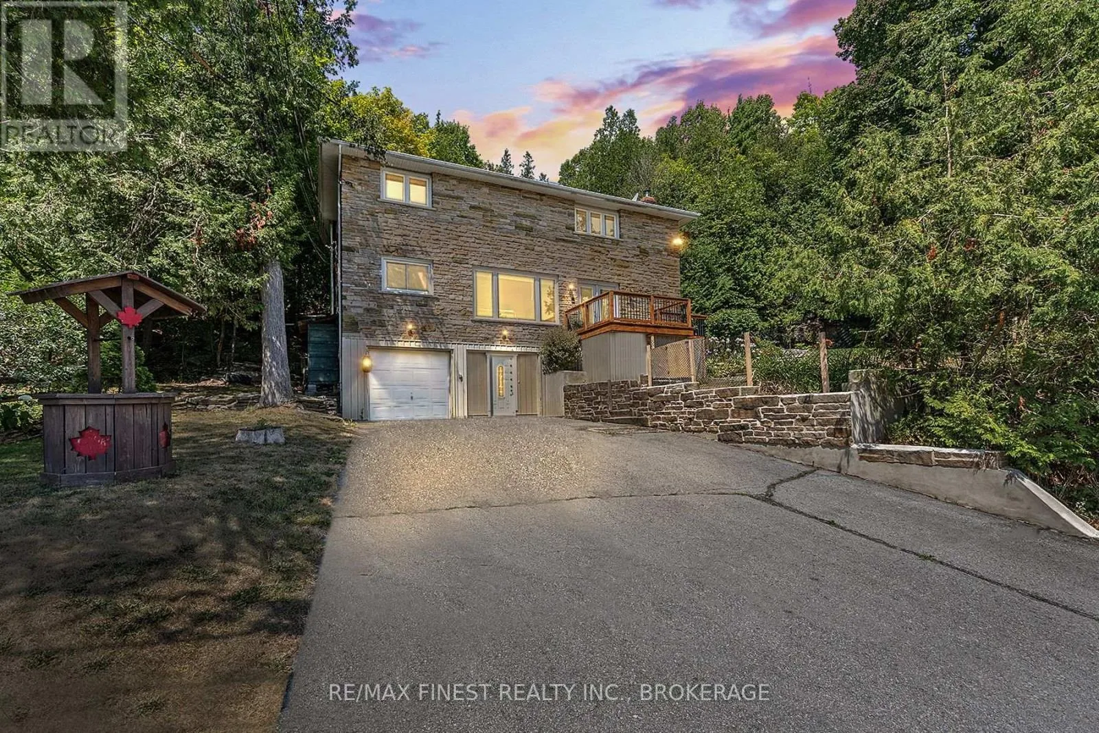 House for rent: 3327 Loughborough Drive, Kingston, Ontario K0H 1S0