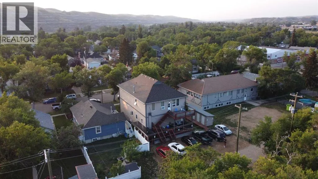 Multi-Family for rent: 333 2 Street E, Drumheller, Alberta T0J 0Y4